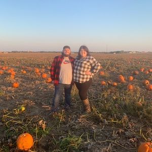 Clearing out my closet!! Send me offers!!